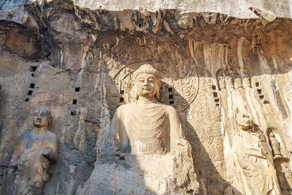 [Only Henan: 7-Day Inbound Tour to Henan] Longmen Grottoes + Qingming Riverside Landscape Garden + Hulatang (Spicy Pepper Soup) + Shaolin Temple + Martial Arts Performance Workshop + Song Dynasty-Style Tea Whisking Experience