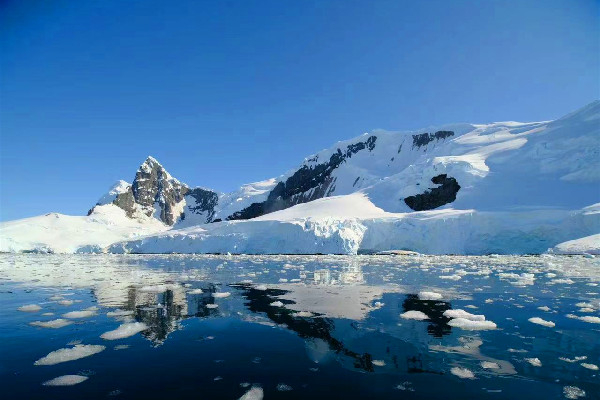 [Panglo Cruises "Starlight"] Argentina + Antarctic Peninsula 17-day dream pursuit trip