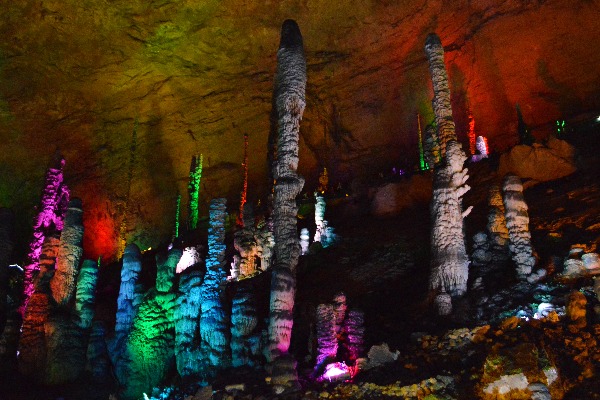 Huanglong Cave scenic spot