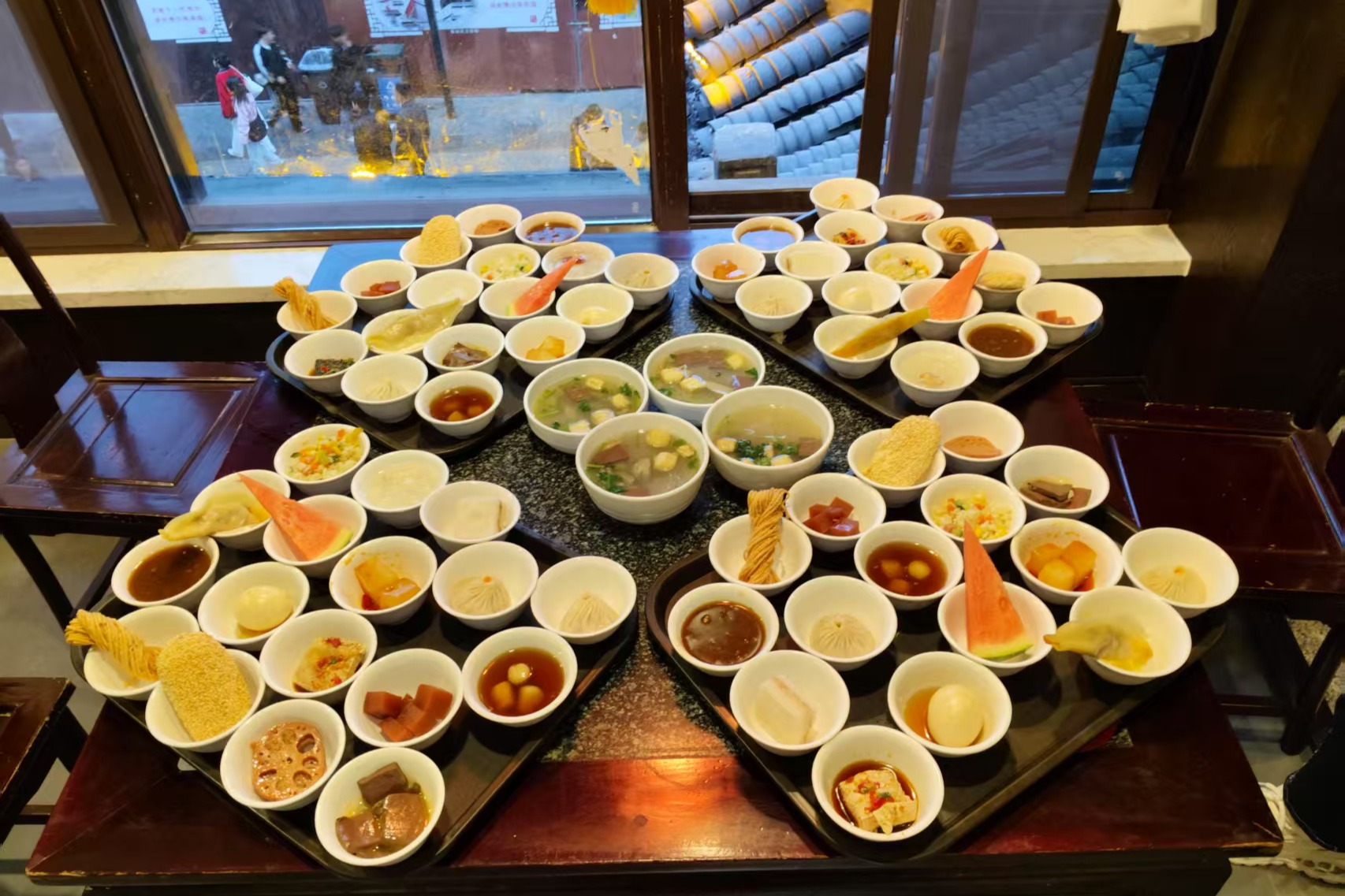 Jinling Sixteen Snacks