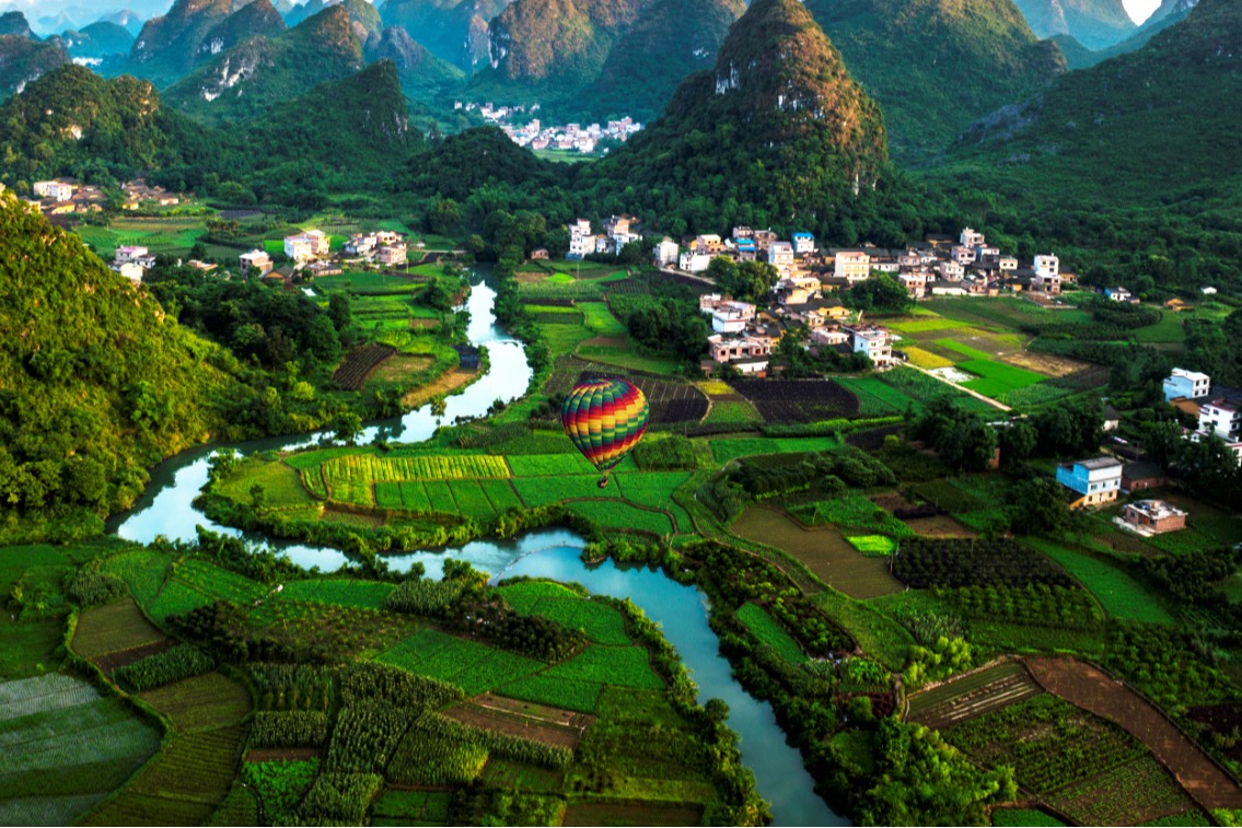 Yangshuo Hot Air Balloon Experience